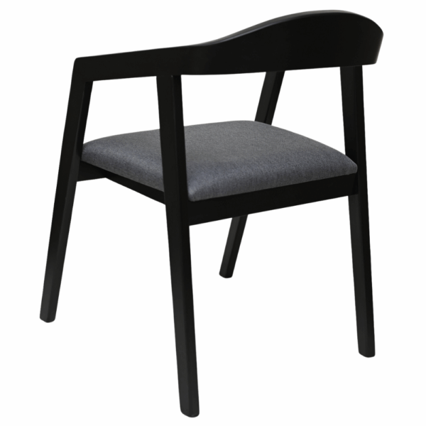 Armando (2).png